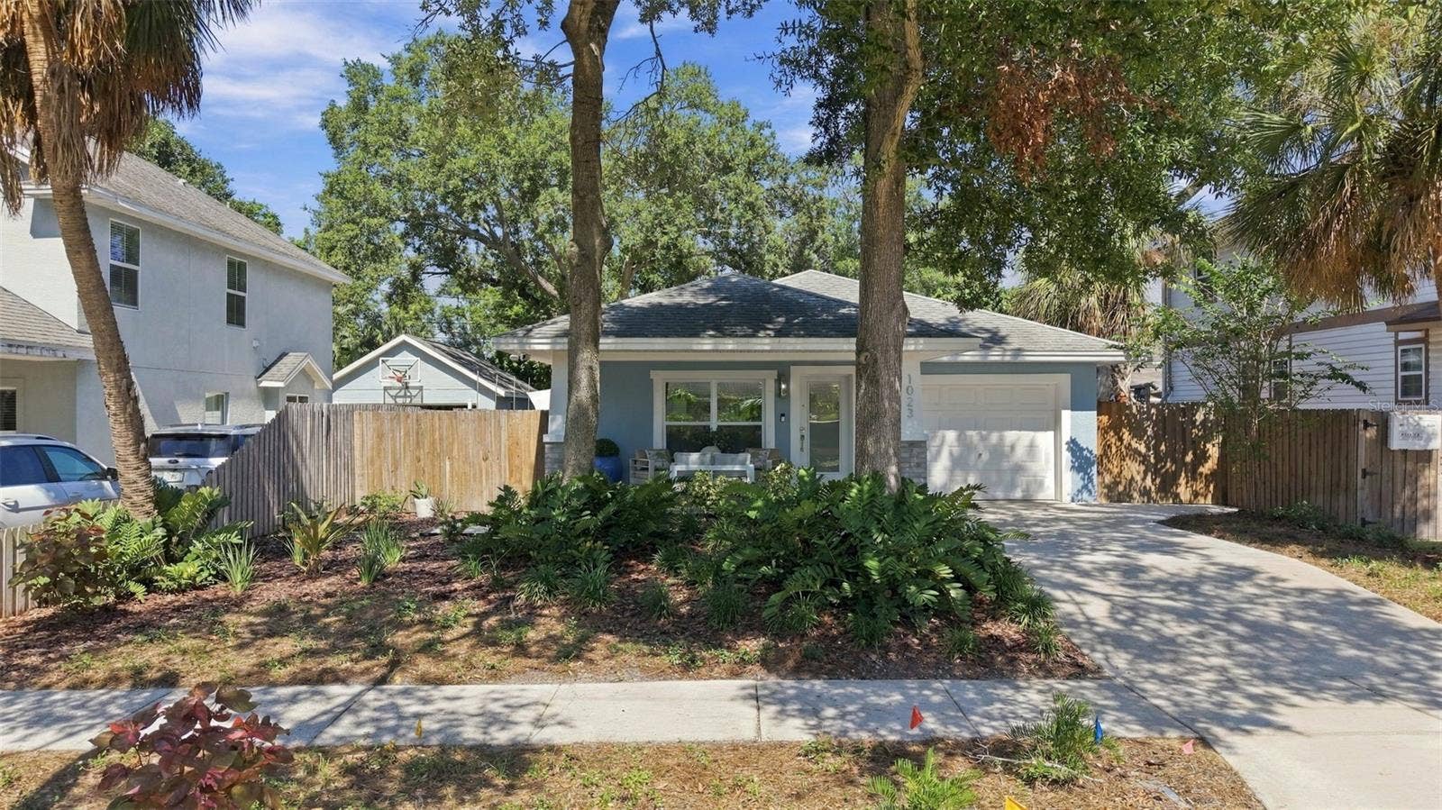 1023 19TH AVENUE N, St Petersburg, FL 33704