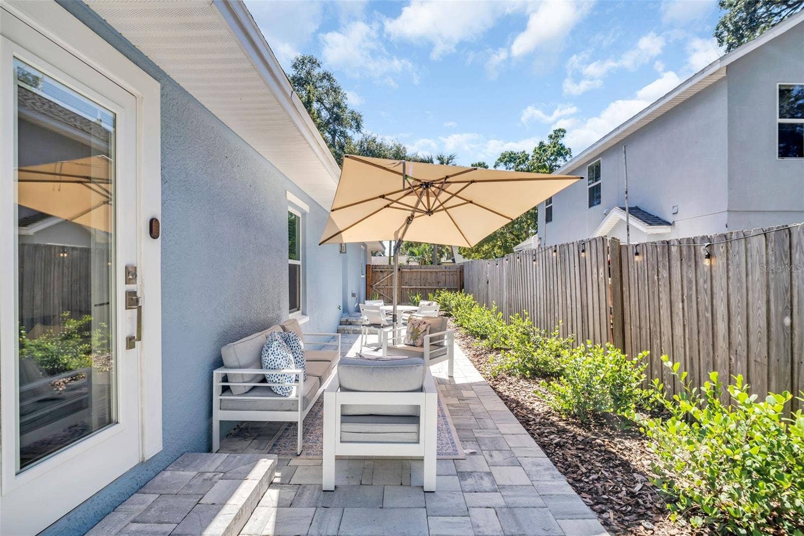 1023 19TH AVENUE N, St Petersburg, FL 33704