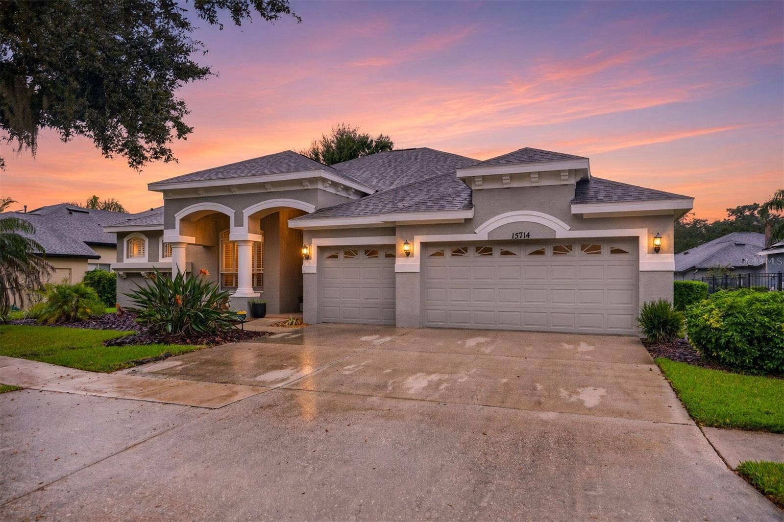 15714 IBISRIDGE DRIVE, Lithia, FL 33547 15714 IBISRIDGE DRIVE, Lithia, FL 33547
