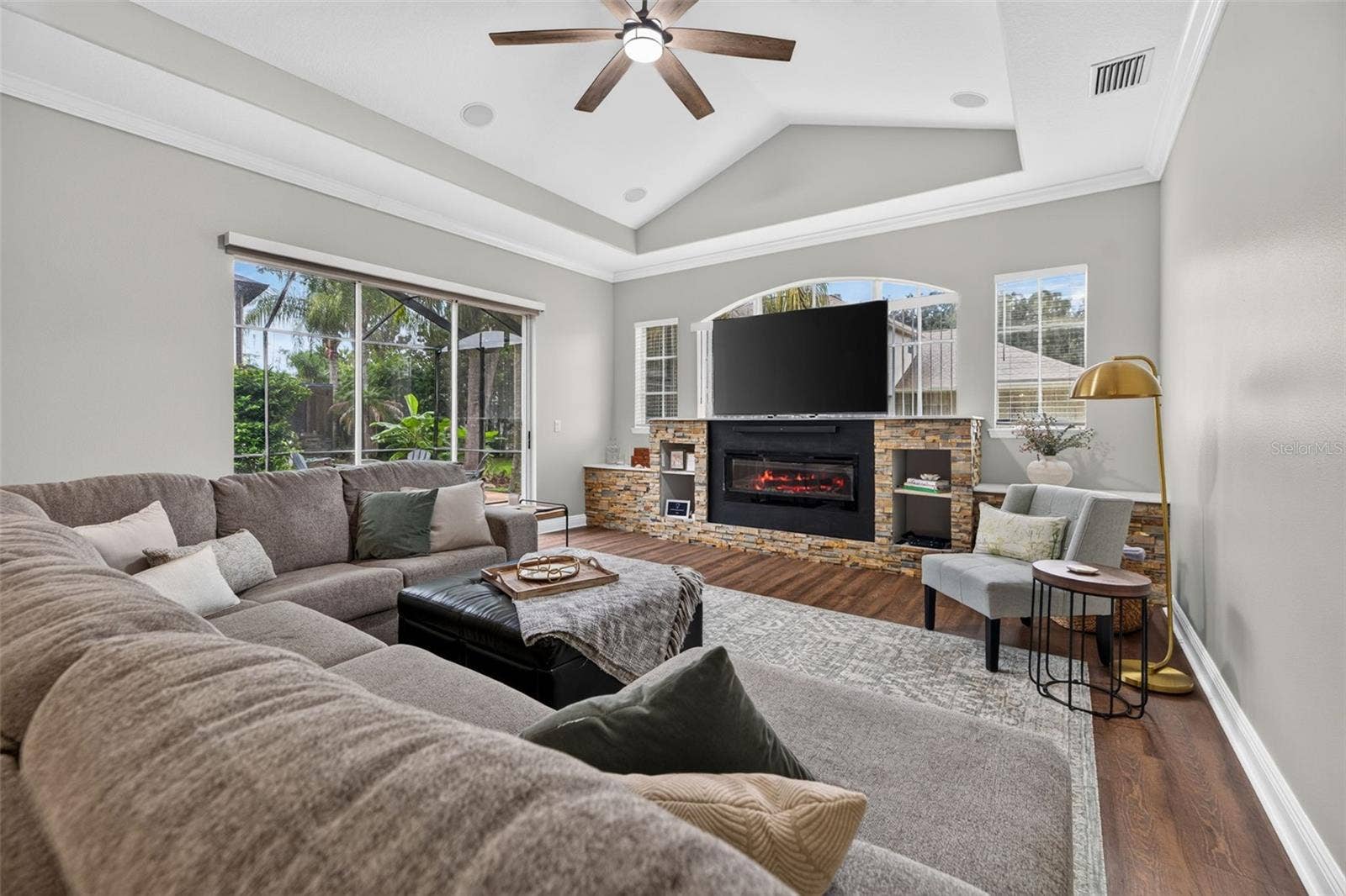 15714 IBISRIDGE DRIVE, Lithia, FL 33547 15714 IBISRIDGE DRIVE, Lithia, FL 33547