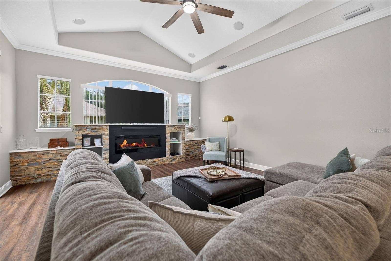 15714 IBISRIDGE DRIVE, Lithia, FL 33547 15714 IBISRIDGE DRIVE, Lithia, FL 33547