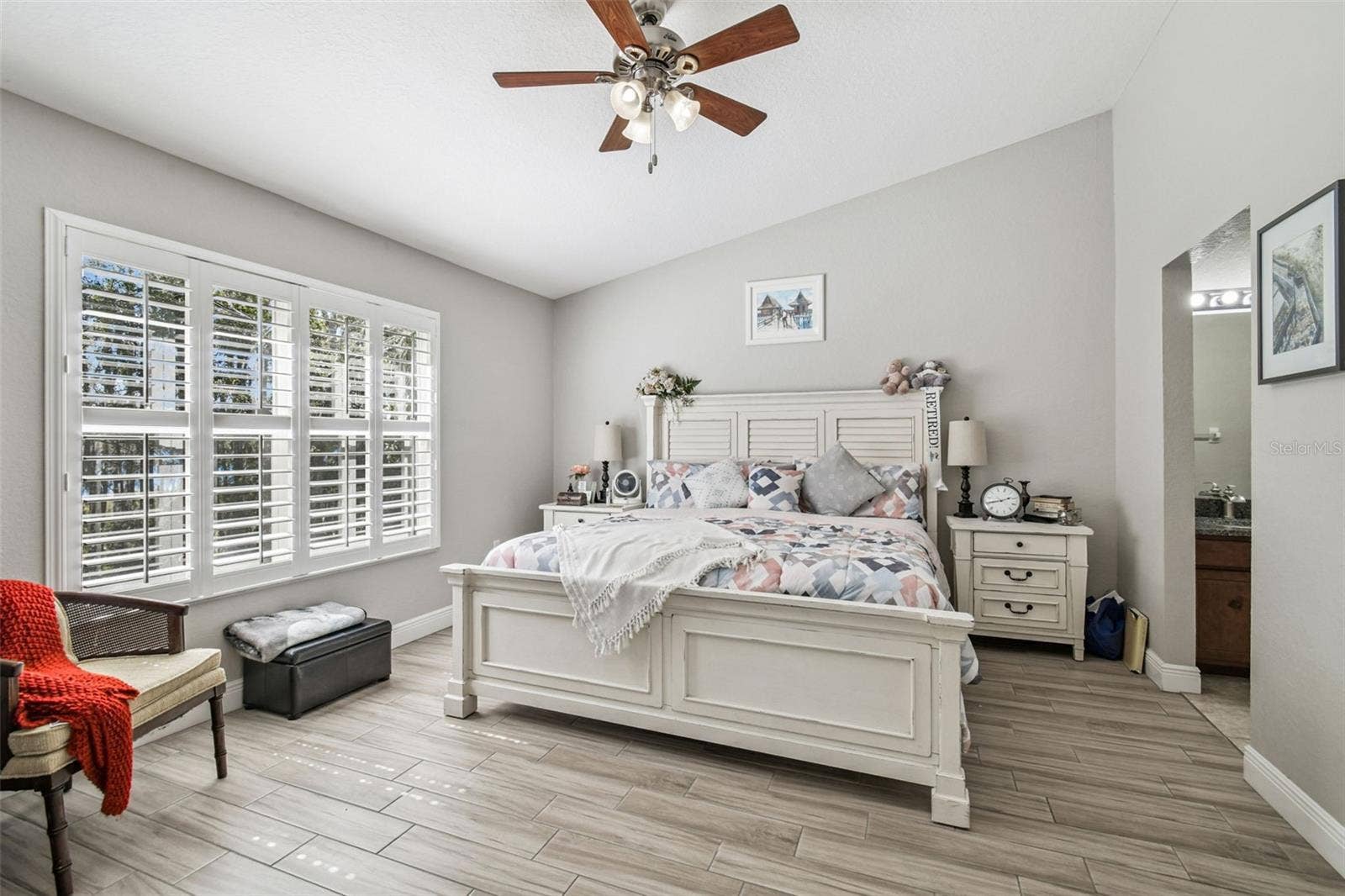 1627 HAMMOCKS AVENUE, Lutz, FL 33549 1627 HAMMOCKS AVENUE, Lutz, FL 33549