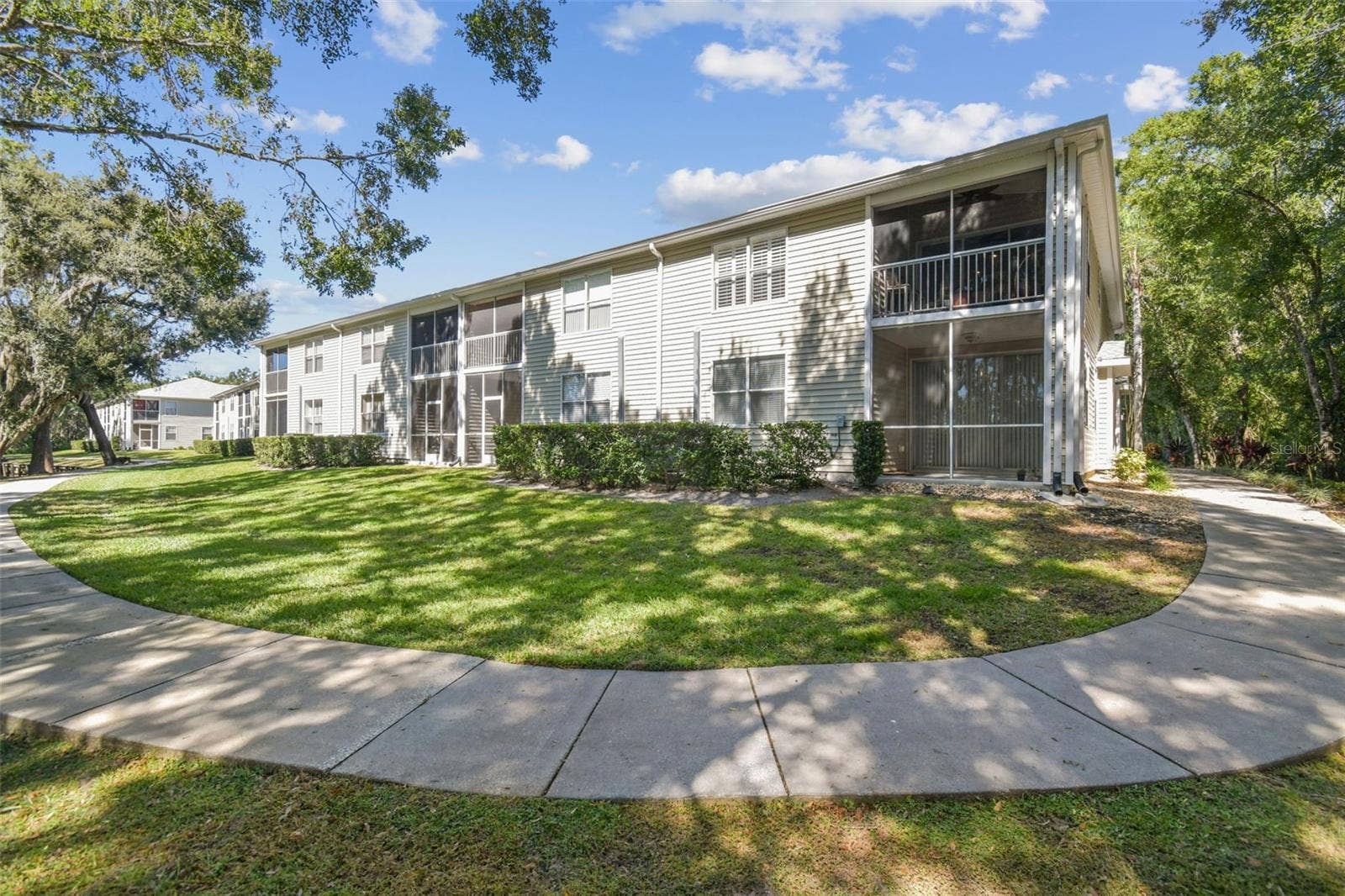 1627 HAMMOCKS AVENUE, Lutz, FL 33549 1627 HAMMOCKS AVENUE, Lutz, FL 33549