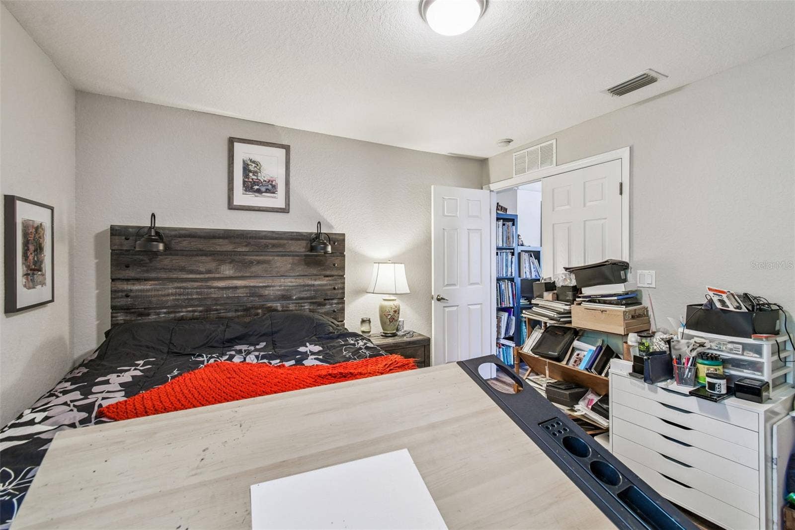 1627 HAMMOCKS AVENUE, Lutz, FL 33549 1627 HAMMOCKS AVENUE, Lutz, FL 33549