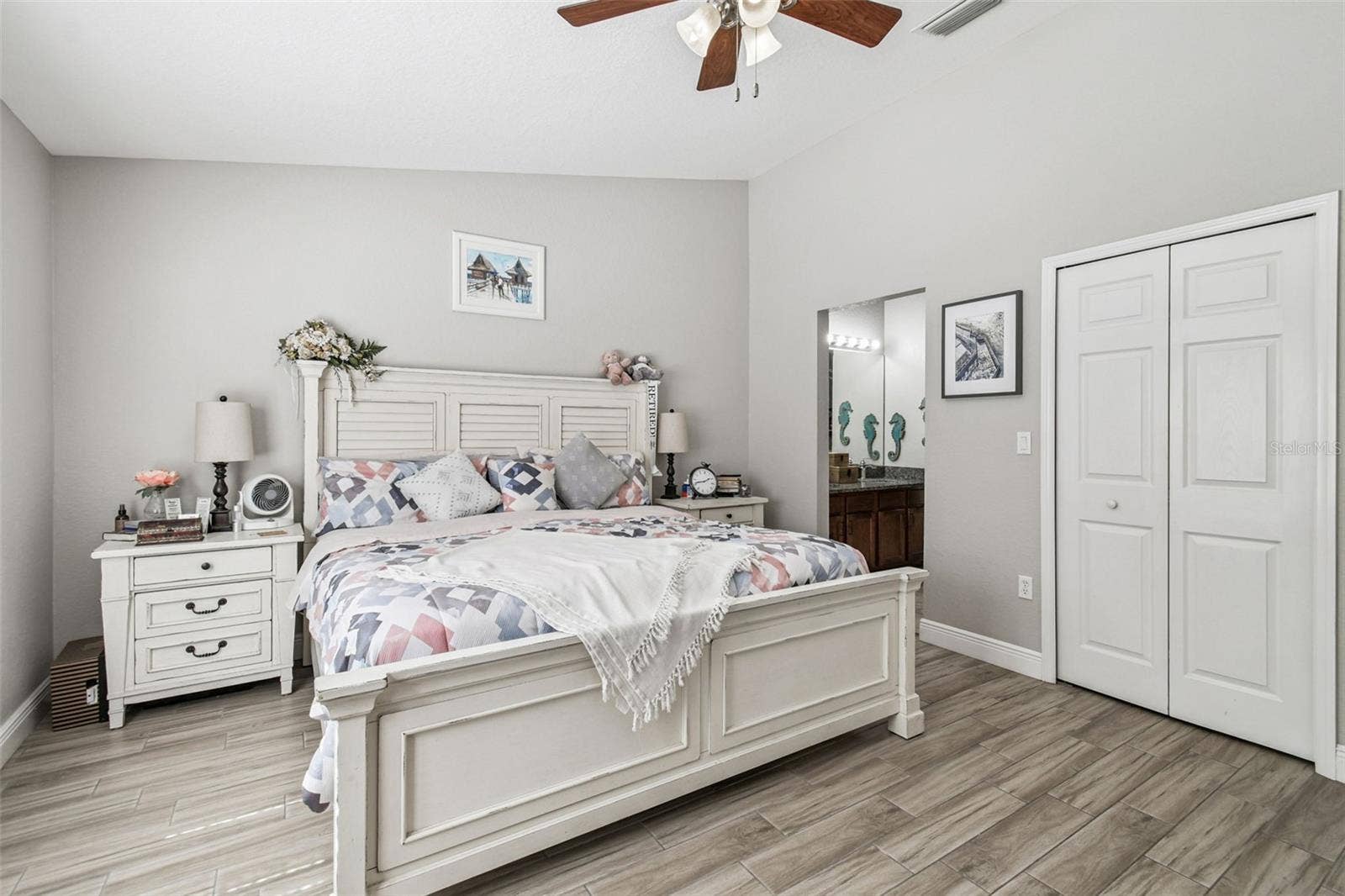 1627 HAMMOCKS AVENUE, Lutz, FL 33549 1627 HAMMOCKS AVENUE, Lutz, FL 33549