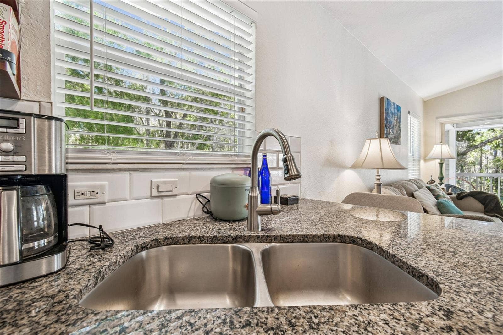 1627 HAMMOCKS AVENUE, Lutz, FL 33549 1627 HAMMOCKS AVENUE, Lutz, FL 33549