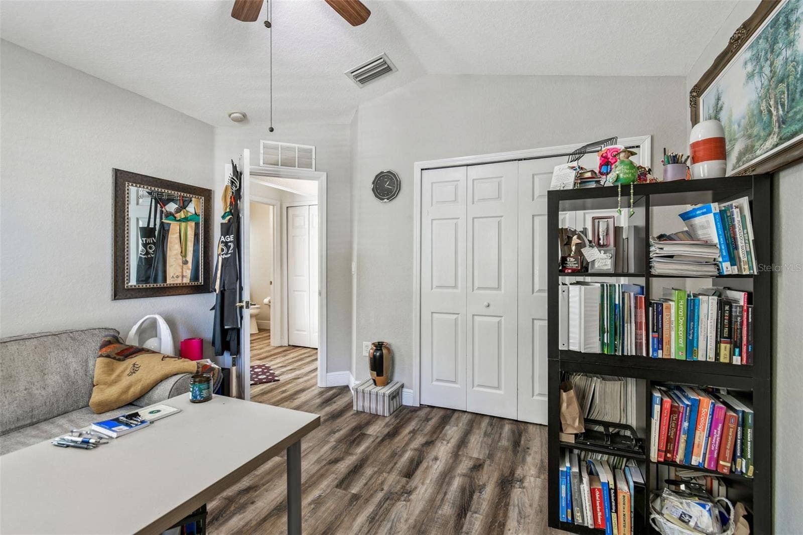 1627 HAMMOCKS AVENUE, Lutz, FL 33549 1627 HAMMOCKS AVENUE, Lutz, FL 33549