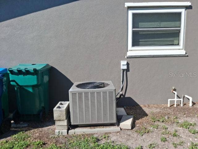 8825 113TH STREET, Seminole, FL 33772 8825 113TH STREET, Seminole, FL 33772