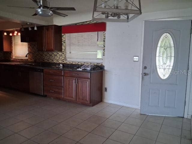 8825 113TH STREET, Seminole, FL 33772 8825 113TH STREET, Seminole, FL 33772