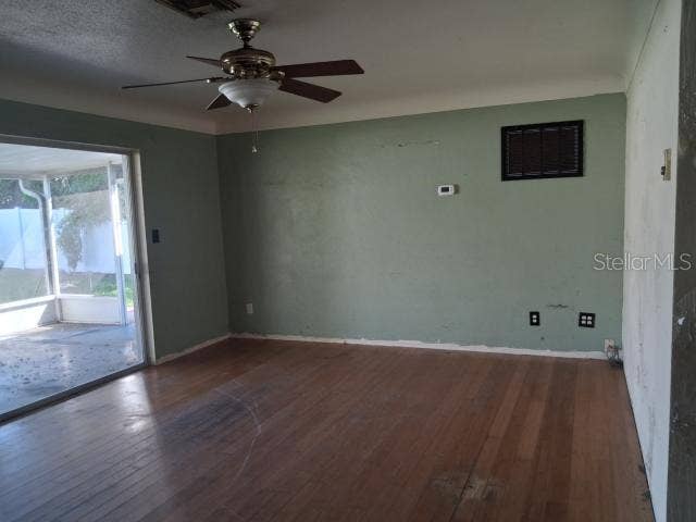 8825 113TH STREET, Seminole, FL 33772 8825 113TH STREET, Seminole, FL 33772