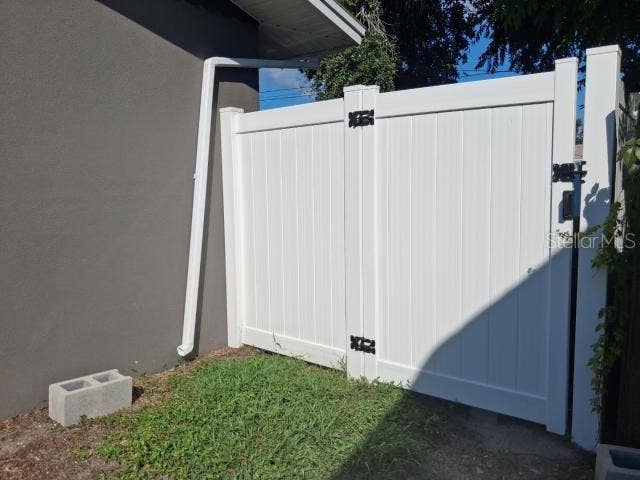 8825 113TH STREET, Seminole, FL 33772 8825 113TH STREET, Seminole, FL 33772