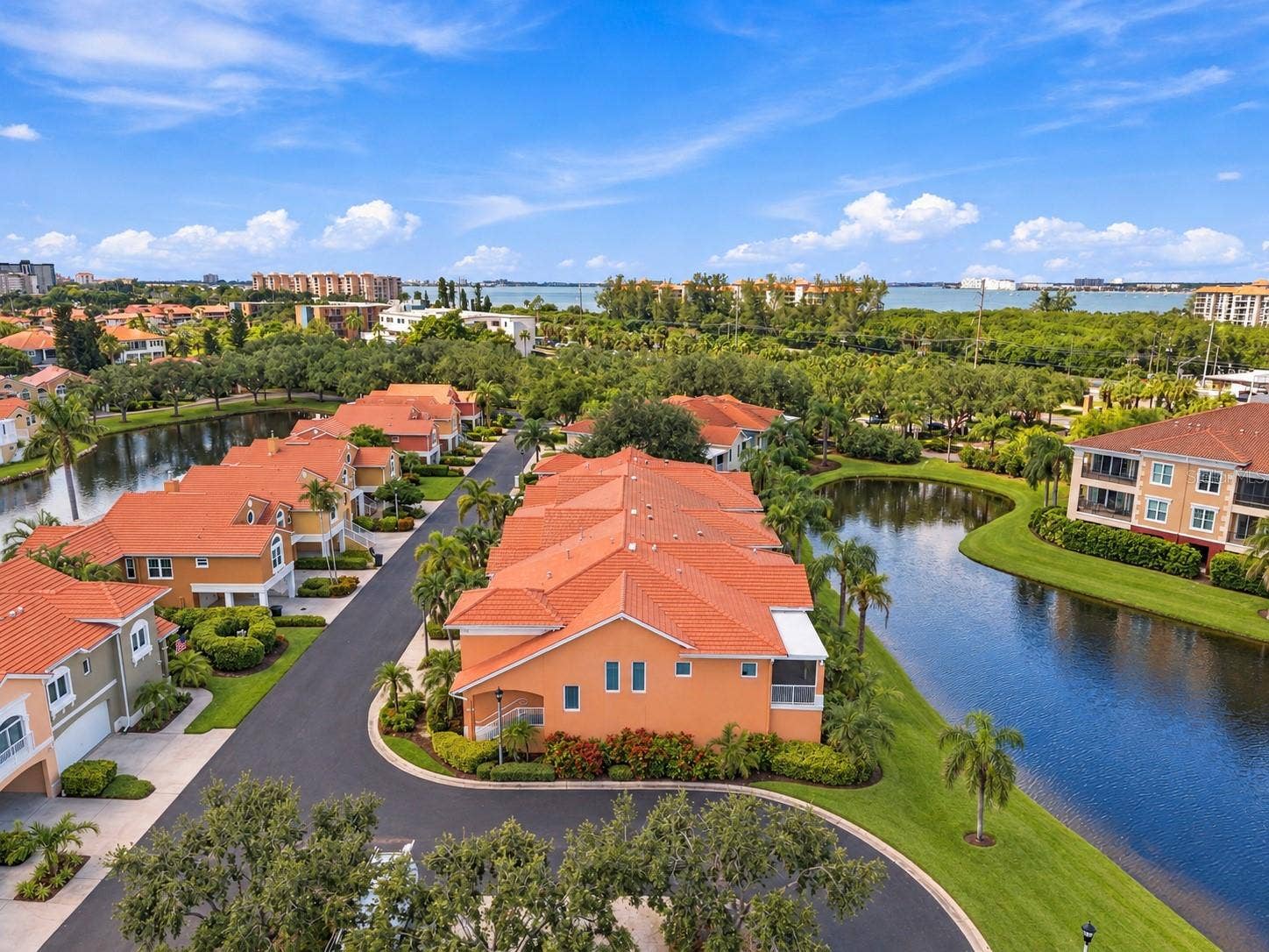10 LINCOLN AVENUE S, St Petersburg, FL 33711