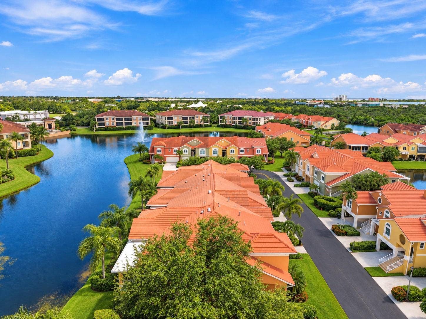10 LINCOLN AVENUE S, St Petersburg, FL 33711
