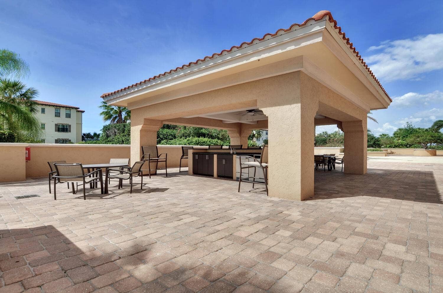 5823 BOWEN DANIEL DRIVE, #902, Tampa, FL 33616 5823 BOWEN DANIEL DRIVE, #902, Tampa, FL 33616