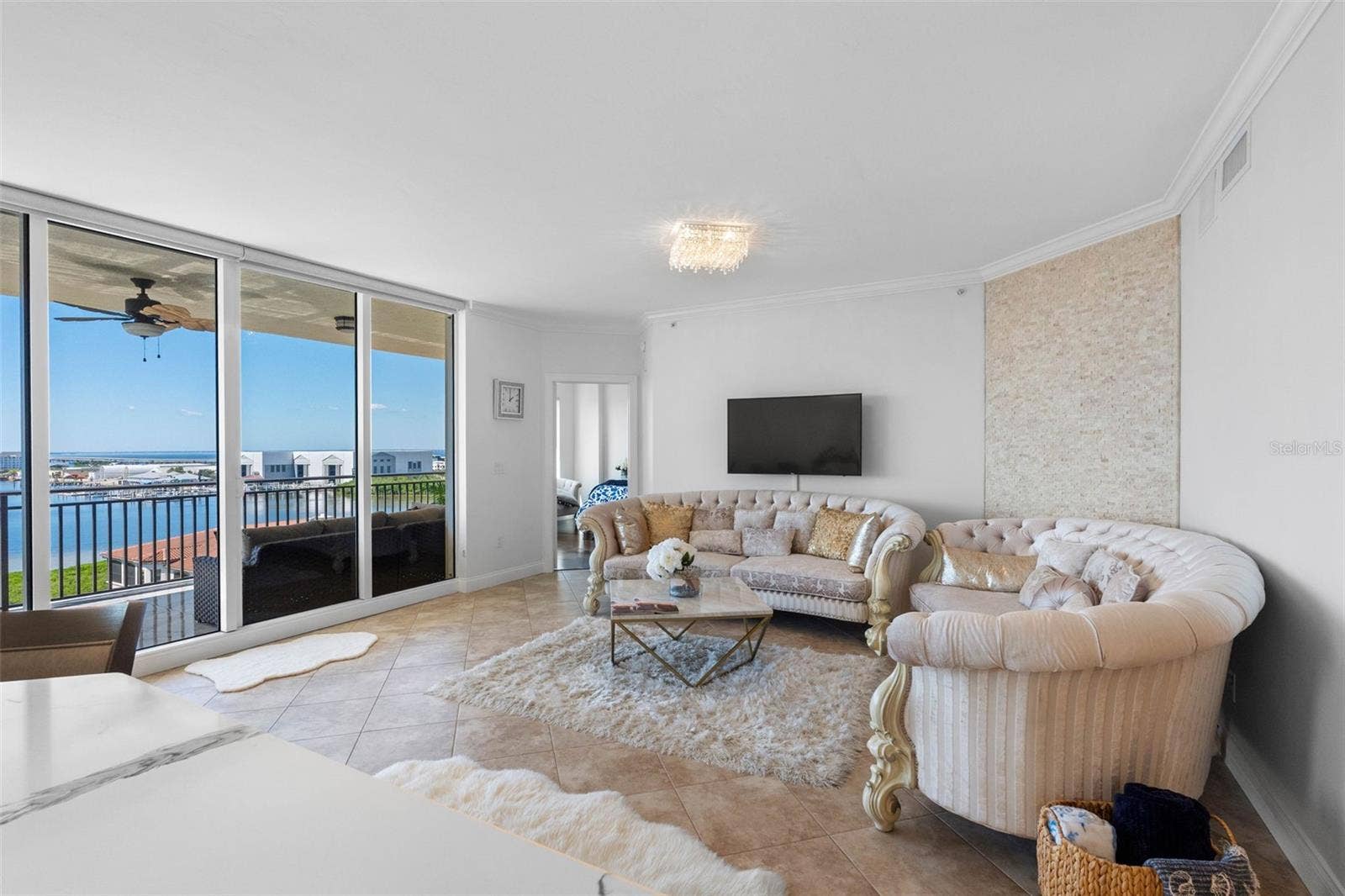 5823 BOWEN DANIEL DRIVE, #902, Tampa, FL 33616 5823 BOWEN DANIEL DRIVE, #902, Tampa, FL 33616