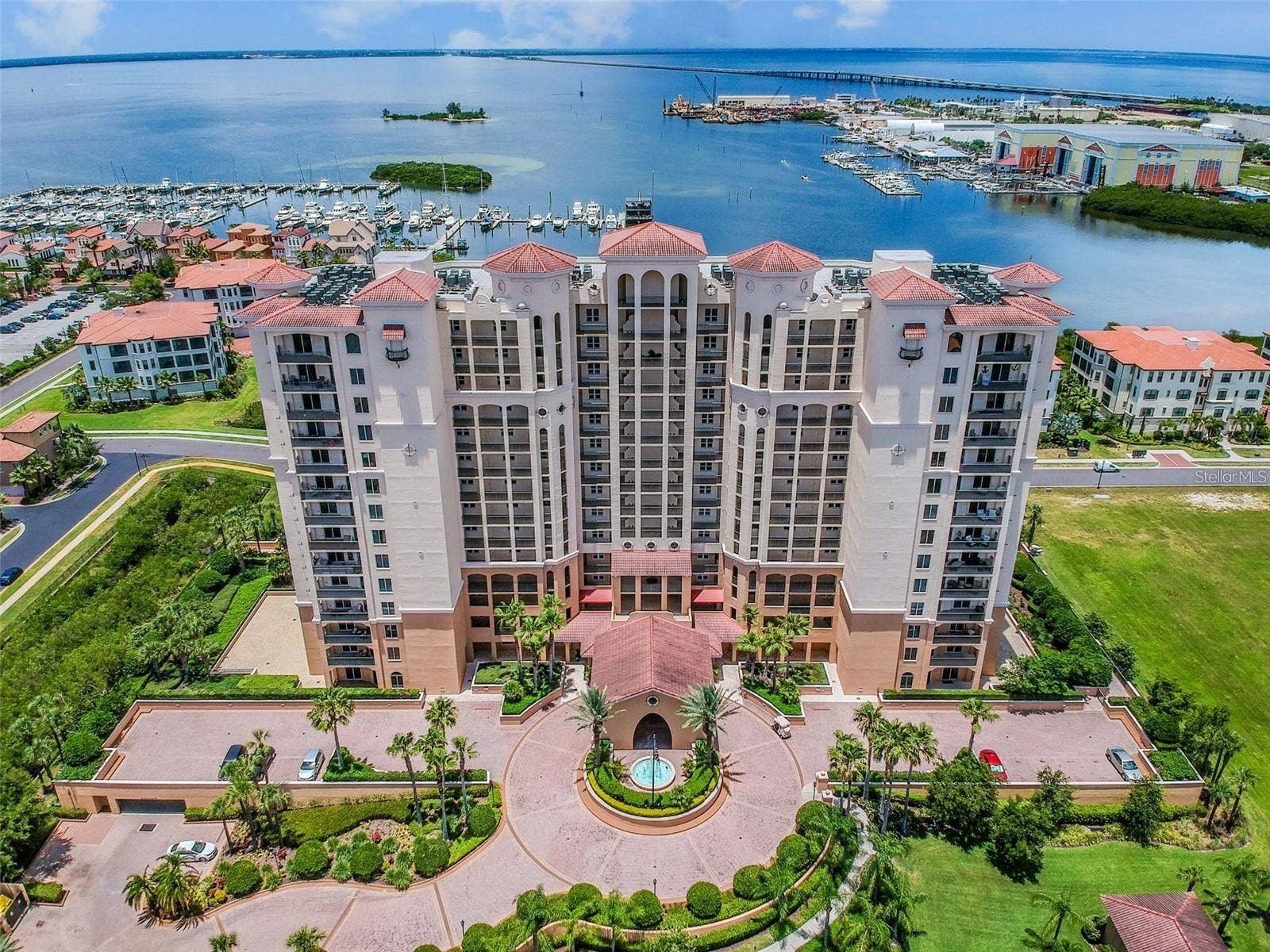 5823 BOWEN DANIEL DRIVE, #902, Tampa, FL 33616 5823 BOWEN DANIEL DRIVE, #902, Tampa, FL 33616