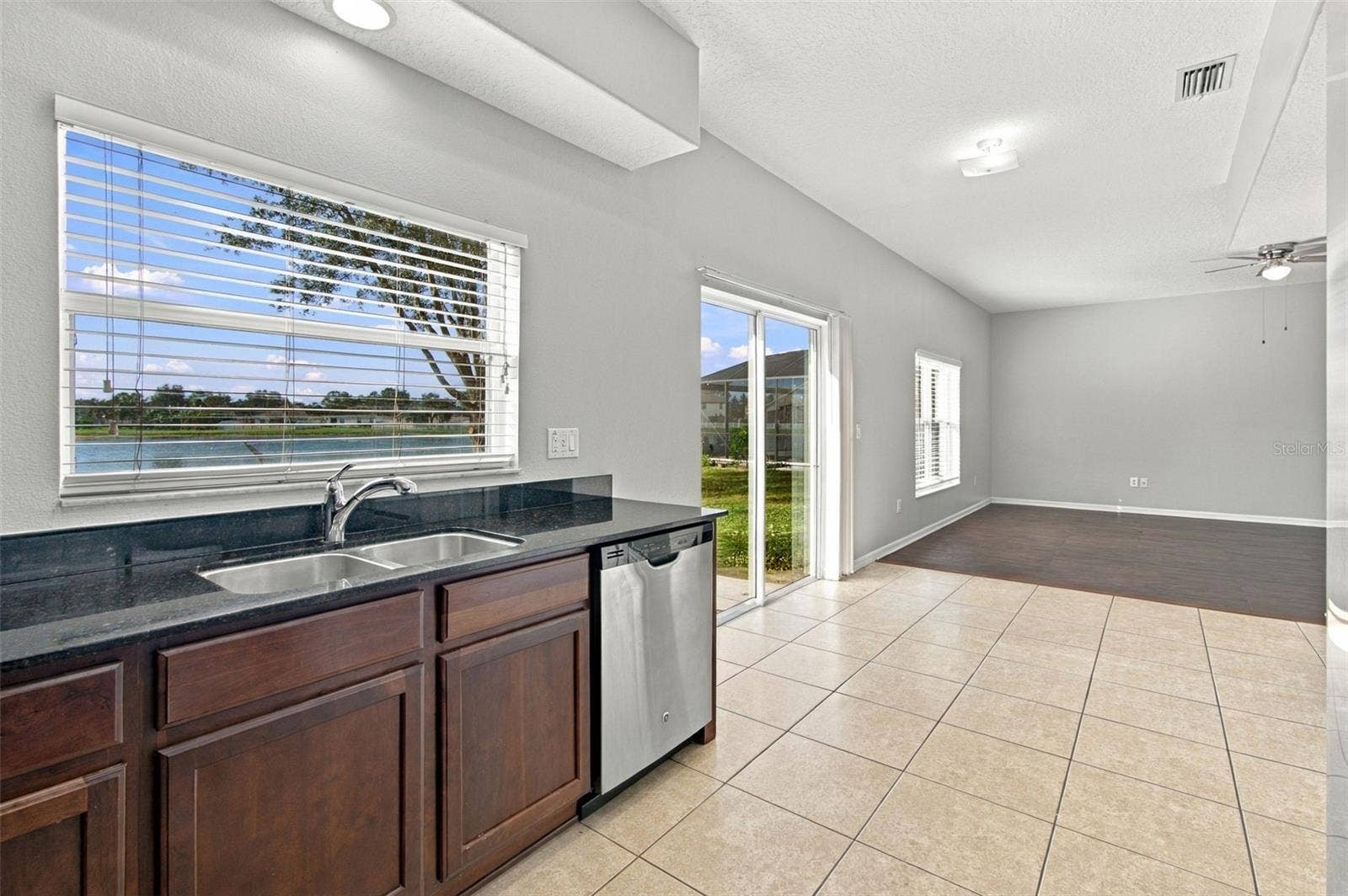 525 POWDER VIEW DRIVE, Ruskin, FL 33570 Beautiful views of Backyard with plenty of Natural Light from Kitchen,Dinette Area and large Room