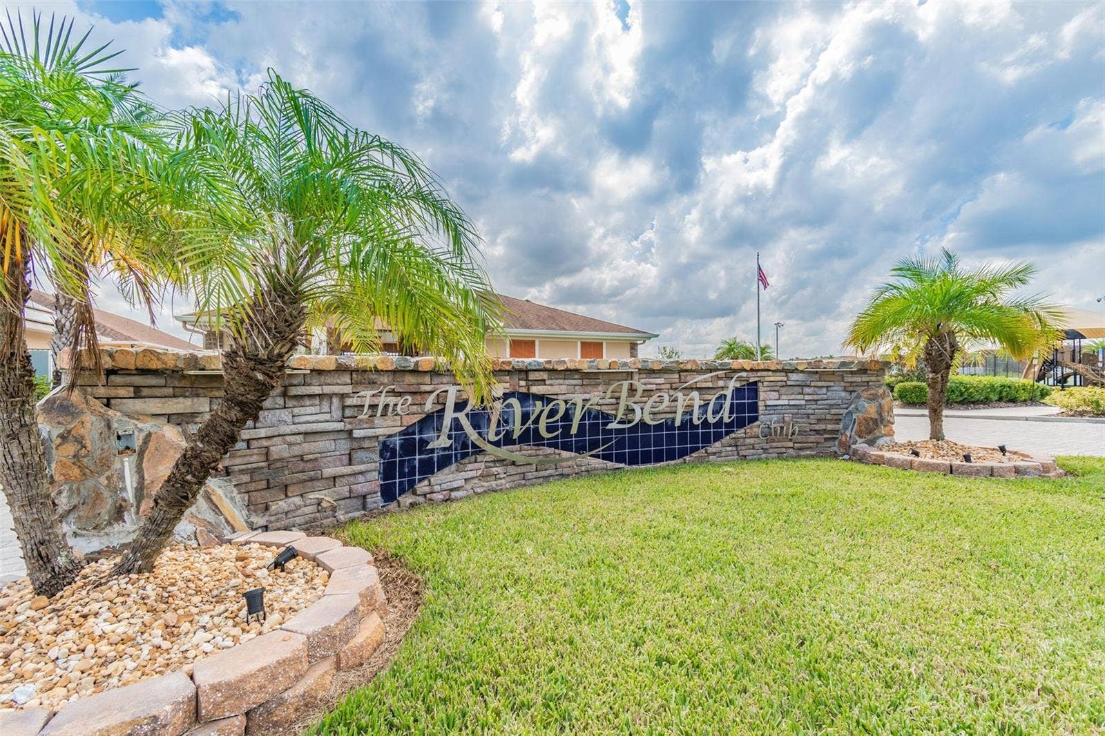 525 POWDER VIEW DRIVE, Ruskin, FL 33570 525 POWDER VIEW DRIVE, Ruskin, FL 33570