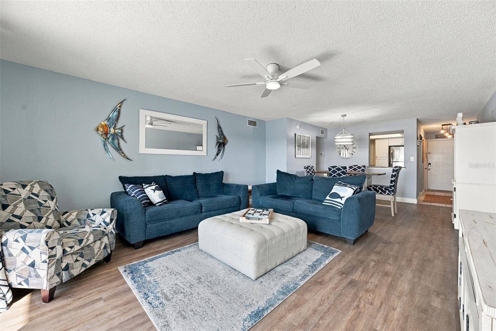 285 107TH AVENUE, #407, Treasure Island, FL 33706 285 107TH AVENUE, #407, Treasure Island, FL 33706