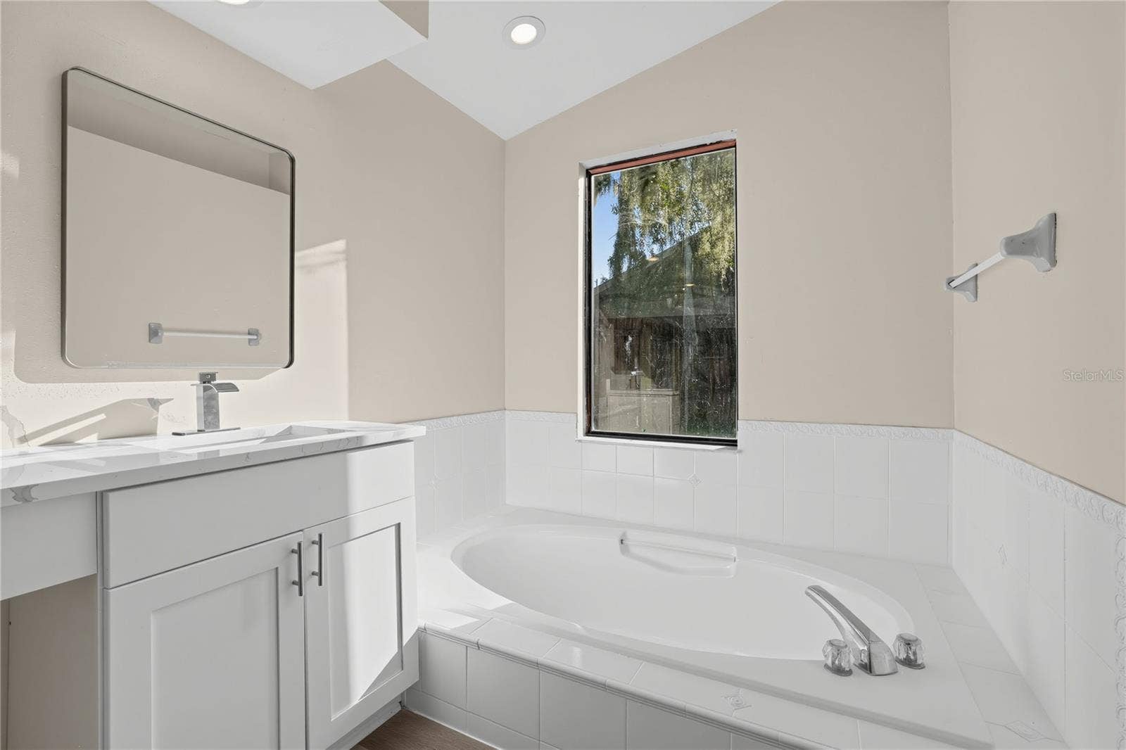 1005 HOLLYBERRY COURT, Brandon, FL 33511 1005 HOLLYBERRY COURT, Brandon, FL 33511