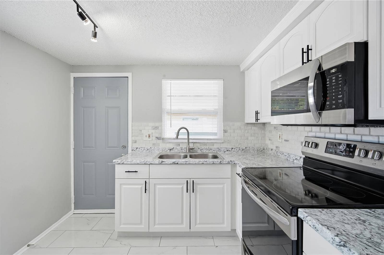 5639 GOLDEN NUGGET DRIVE, Holiday, FL 34690 5639 GOLDEN NUGGET DRIVE, Holiday, FL 34690