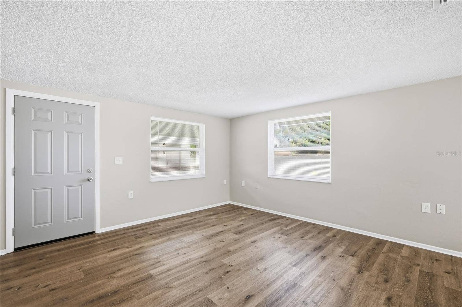 5639 GOLDEN NUGGET DRIVE, Holiday, FL 34690 5639 GOLDEN NUGGET DRIVE, Holiday, FL 34690