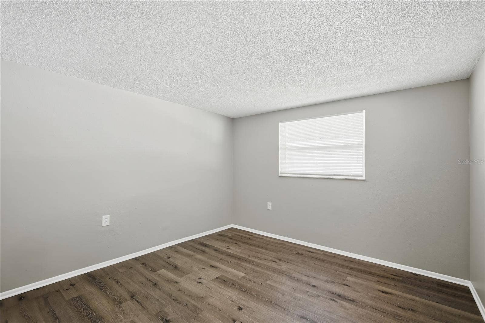 5639 GOLDEN NUGGET DRIVE, Holiday, FL 34690 5639 GOLDEN NUGGET DRIVE, Holiday, FL 34690