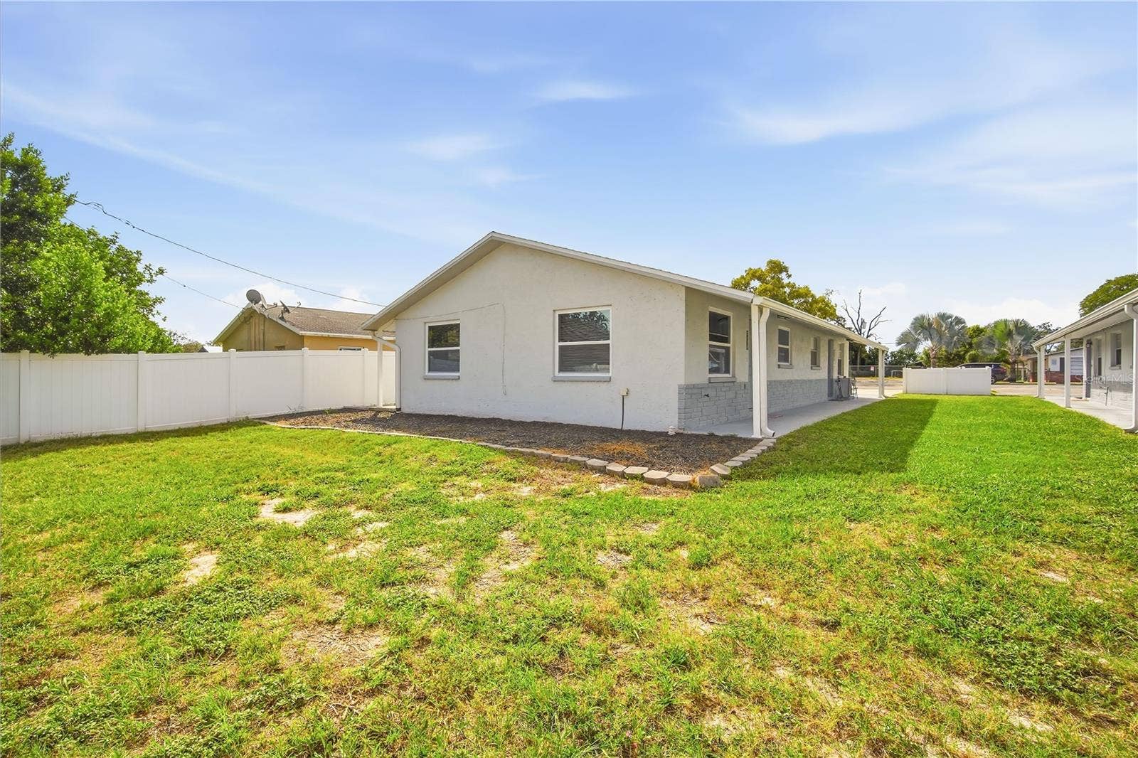 5639 GOLDEN NUGGET DRIVE, Holiday, FL 34690 5639 GOLDEN NUGGET DRIVE, Holiday, FL 34690
