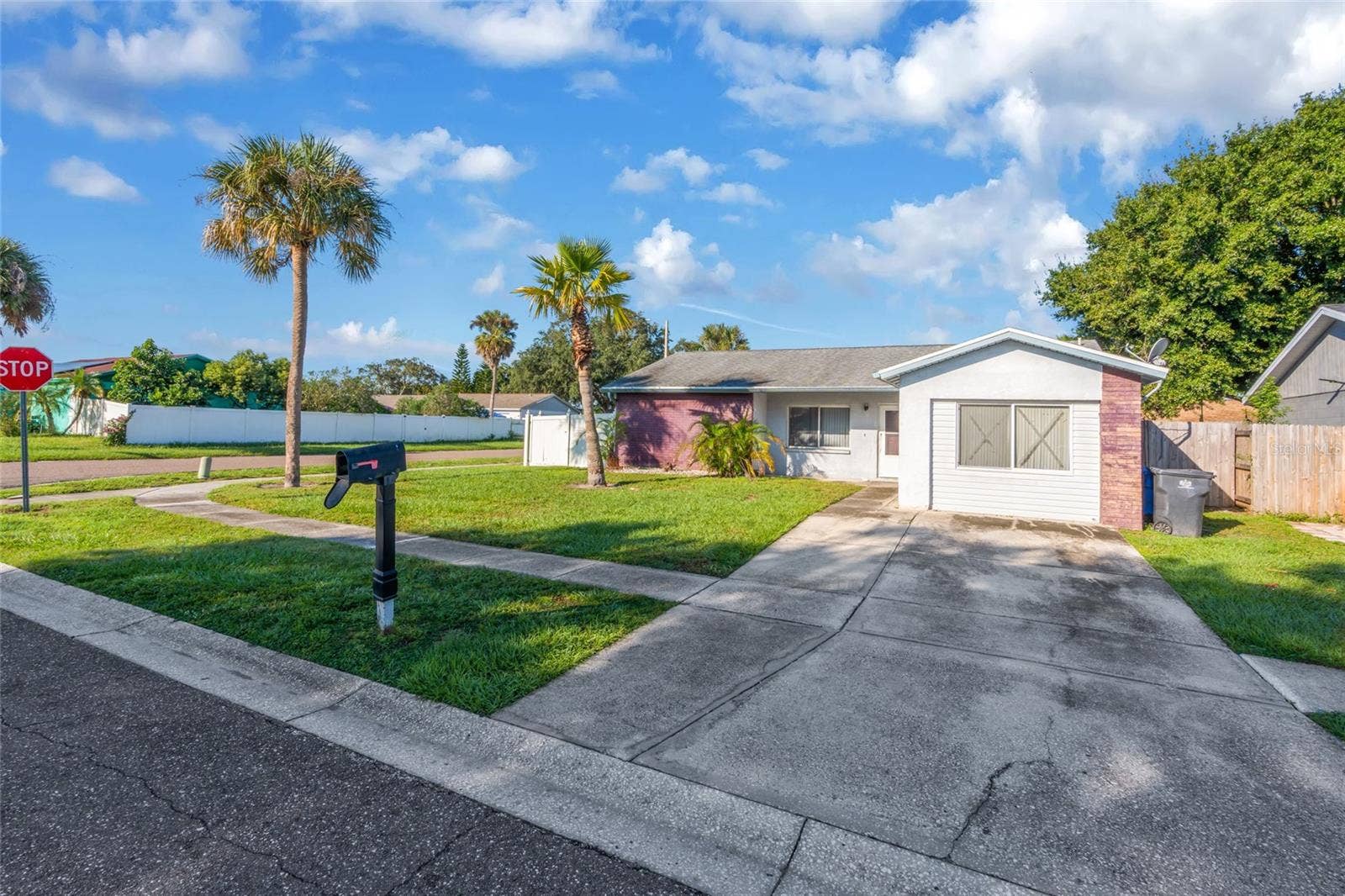 1002 PINE RIDGE CIRCLE, Brandon, FL 33511
