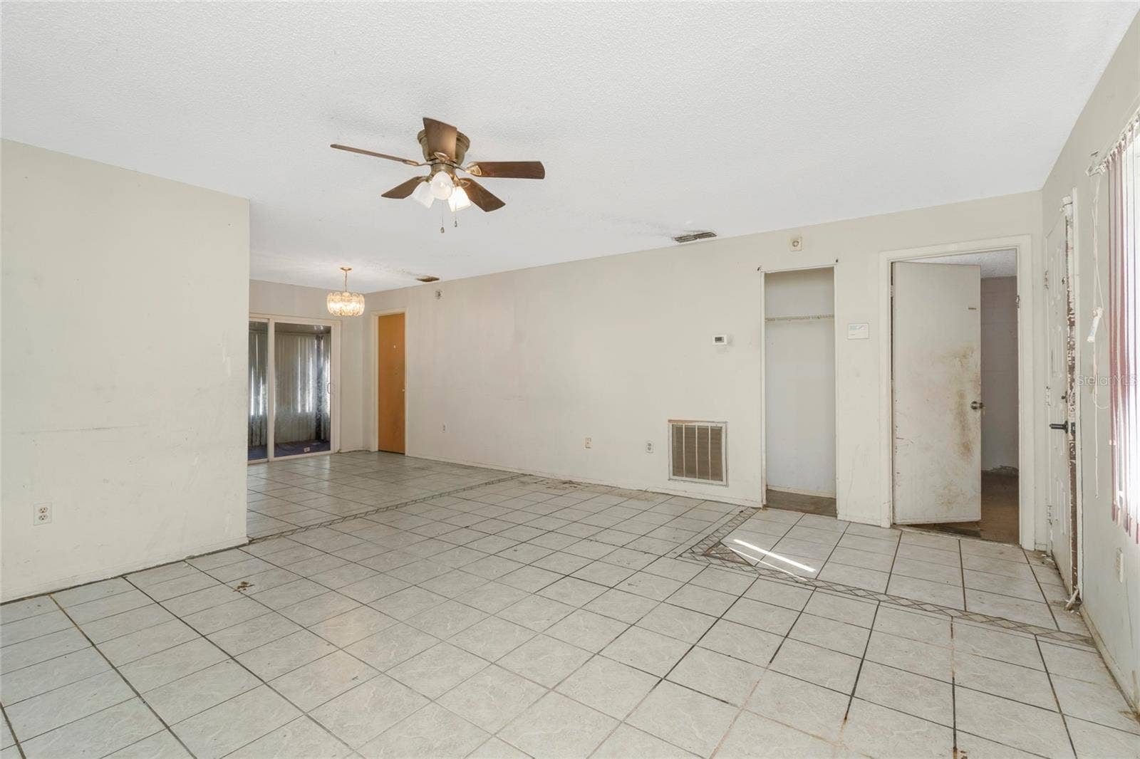 1002 PINE RIDGE CIRCLE, Brandon, FL 33511