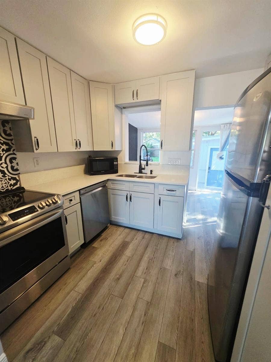 919 E FLORA STREET, Tampa, FL 33604