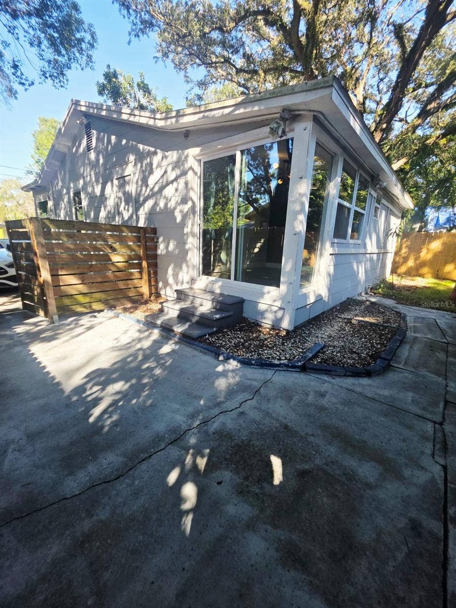 919 E FLORA STREET, Tampa, FL 33604