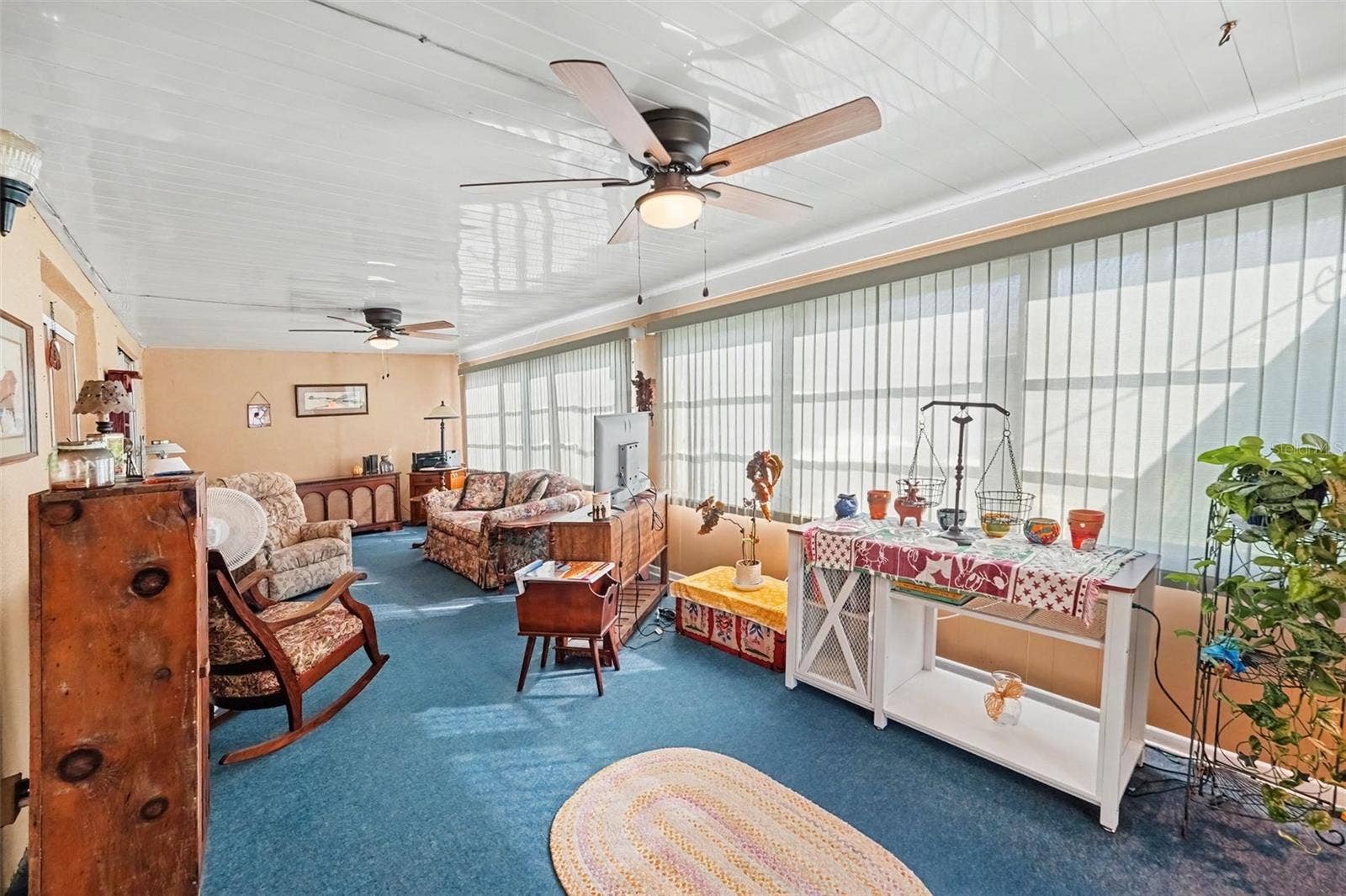 8727 143RD STREET, Seminole, FL 33776