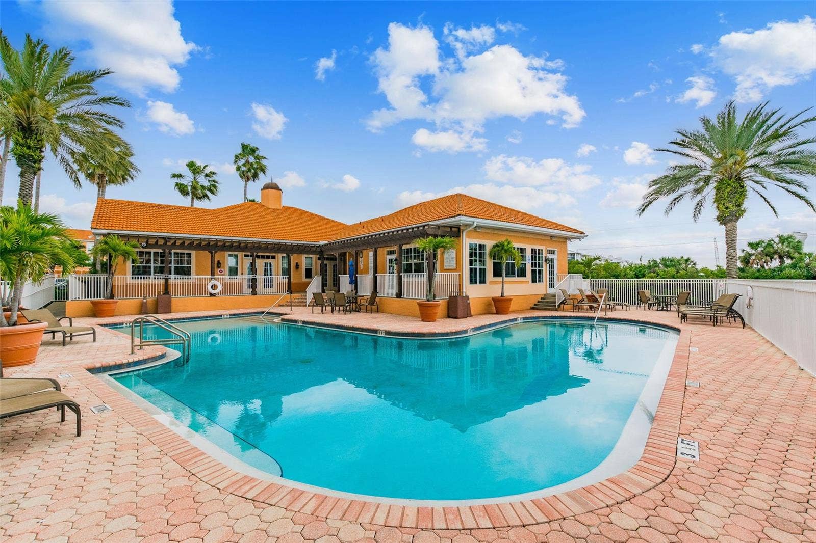 5000 CULBREATH KEY WAY, #9-313, Tampa, FL 33611 5000 CULBREATH KEY WAY, #9-313, Tampa, FL 33611