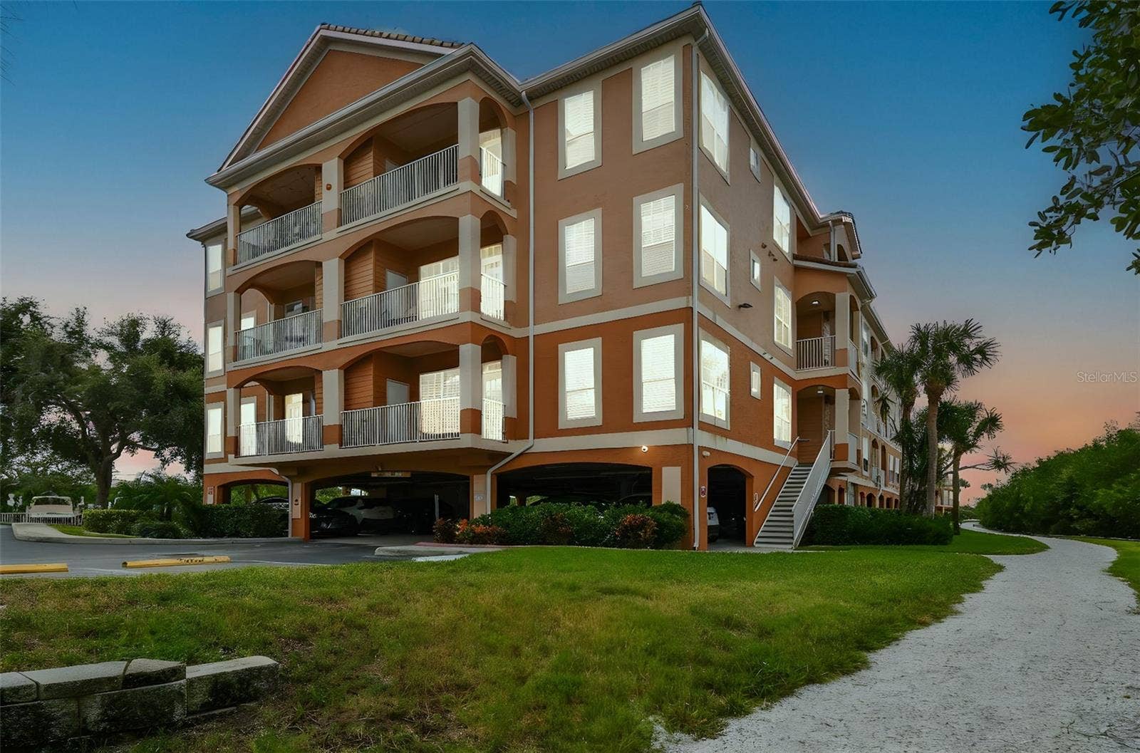 5000 CULBREATH KEY WAY, #9-313, Tampa, FL 33611 5000 CULBREATH KEY WAY, #9-313, Tampa, FL 33611