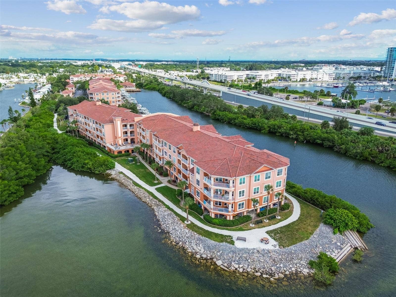5000 CULBREATH KEY WAY, #9-313, Tampa, FL 33611 5000 CULBREATH KEY WAY, #9-313, Tampa, FL 33611
