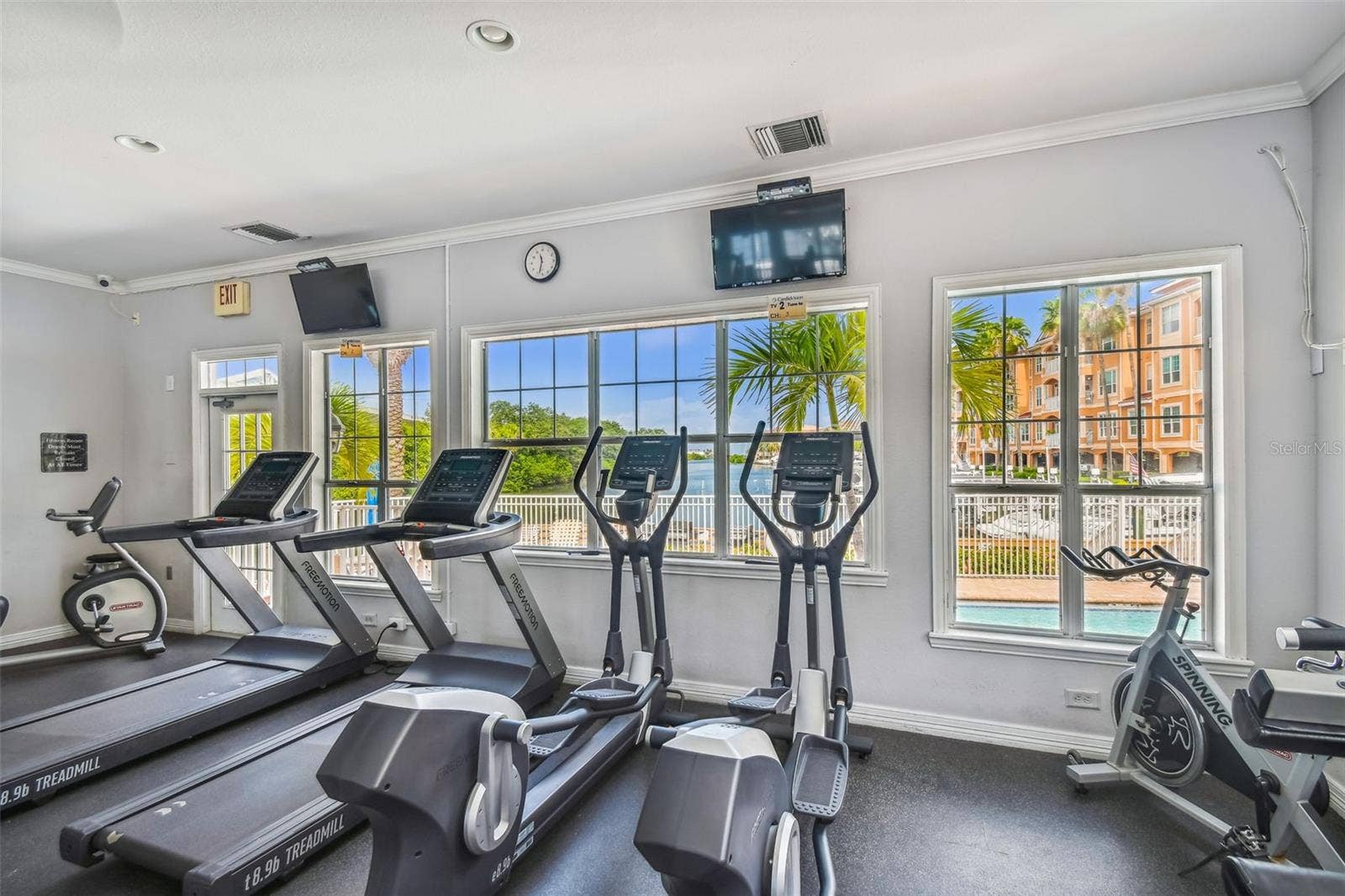 5000 CULBREATH KEY WAY, #9-313, Tampa, FL 33611 5000 CULBREATH KEY WAY, #9-313, Tampa, FL 33611