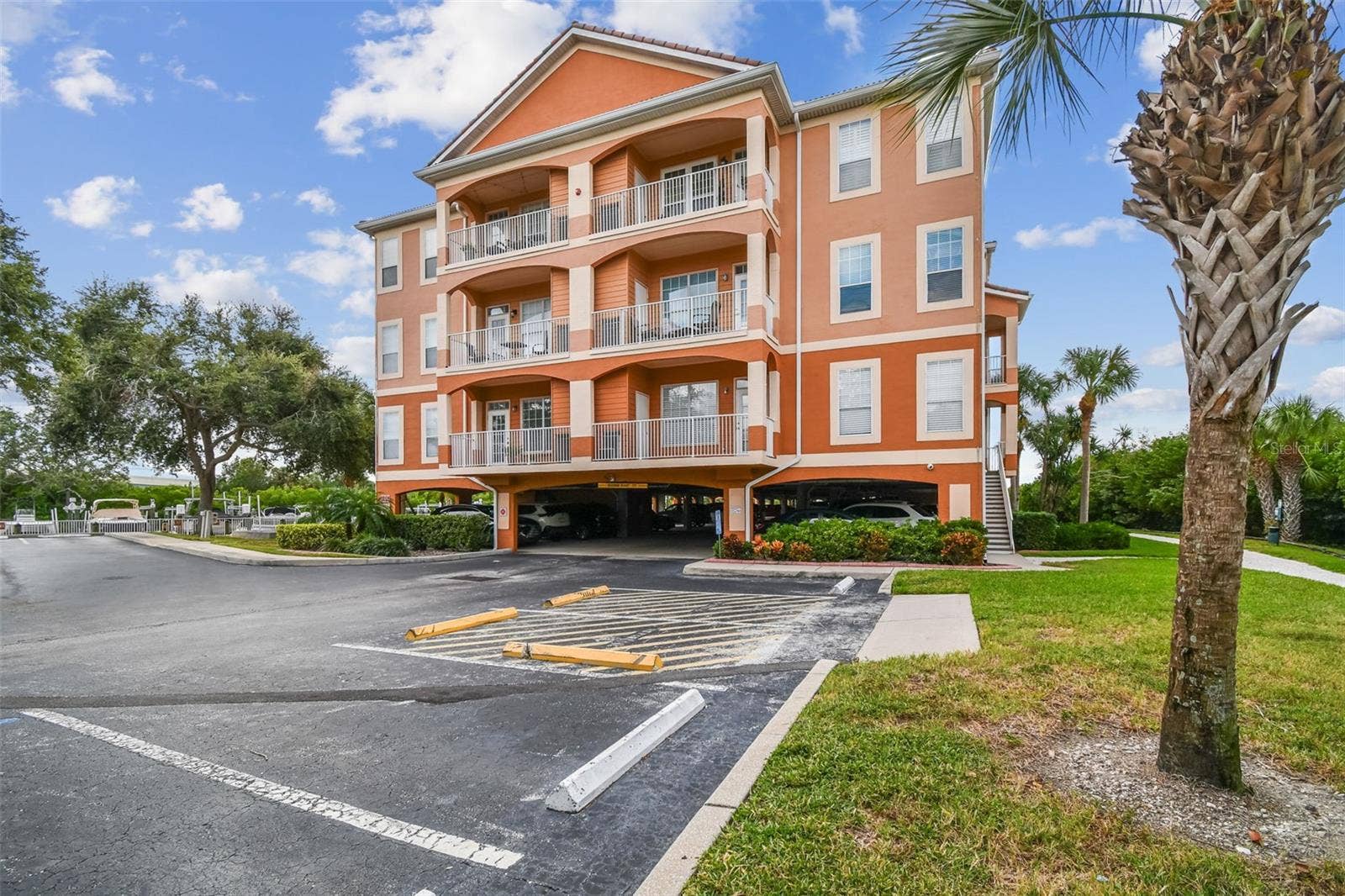 5000 CULBREATH KEY WAY, #9-313, Tampa, FL 33611 5000 CULBREATH KEY WAY, #9-313, Tampa, FL 33611