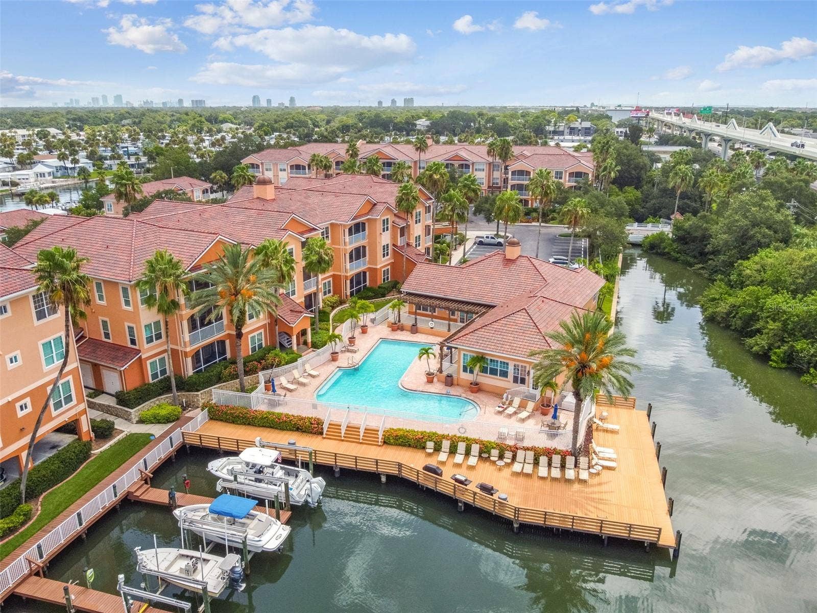 5000 CULBREATH KEY WAY, #9-313, Tampa, FL 33611 5000 CULBREATH KEY WAY, #9-313, Tampa, FL 33611