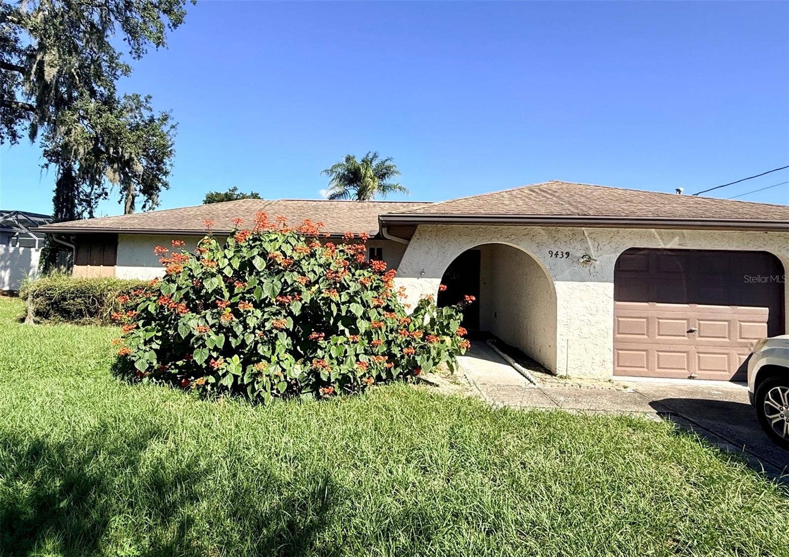 9439 SPRING HILL DRIVE, Spring Hill, FL 34608 9439 SPRING HILL DRIVE, Spring Hill, FL 34608