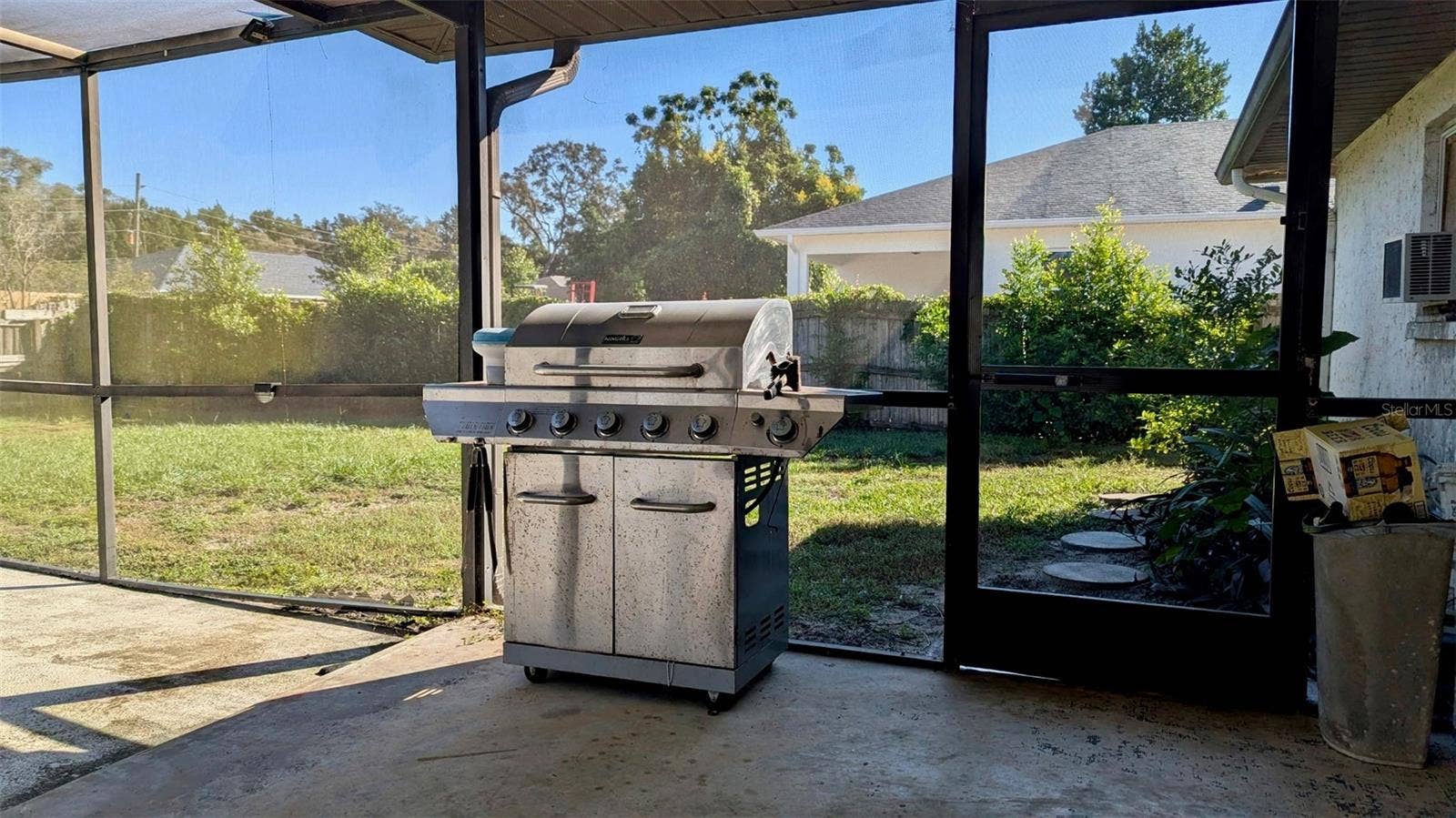 9439 SPRING HILL DRIVE, Spring Hill, FL 34608 9439 SPRING HILL DRIVE, Spring Hill, FL 34608