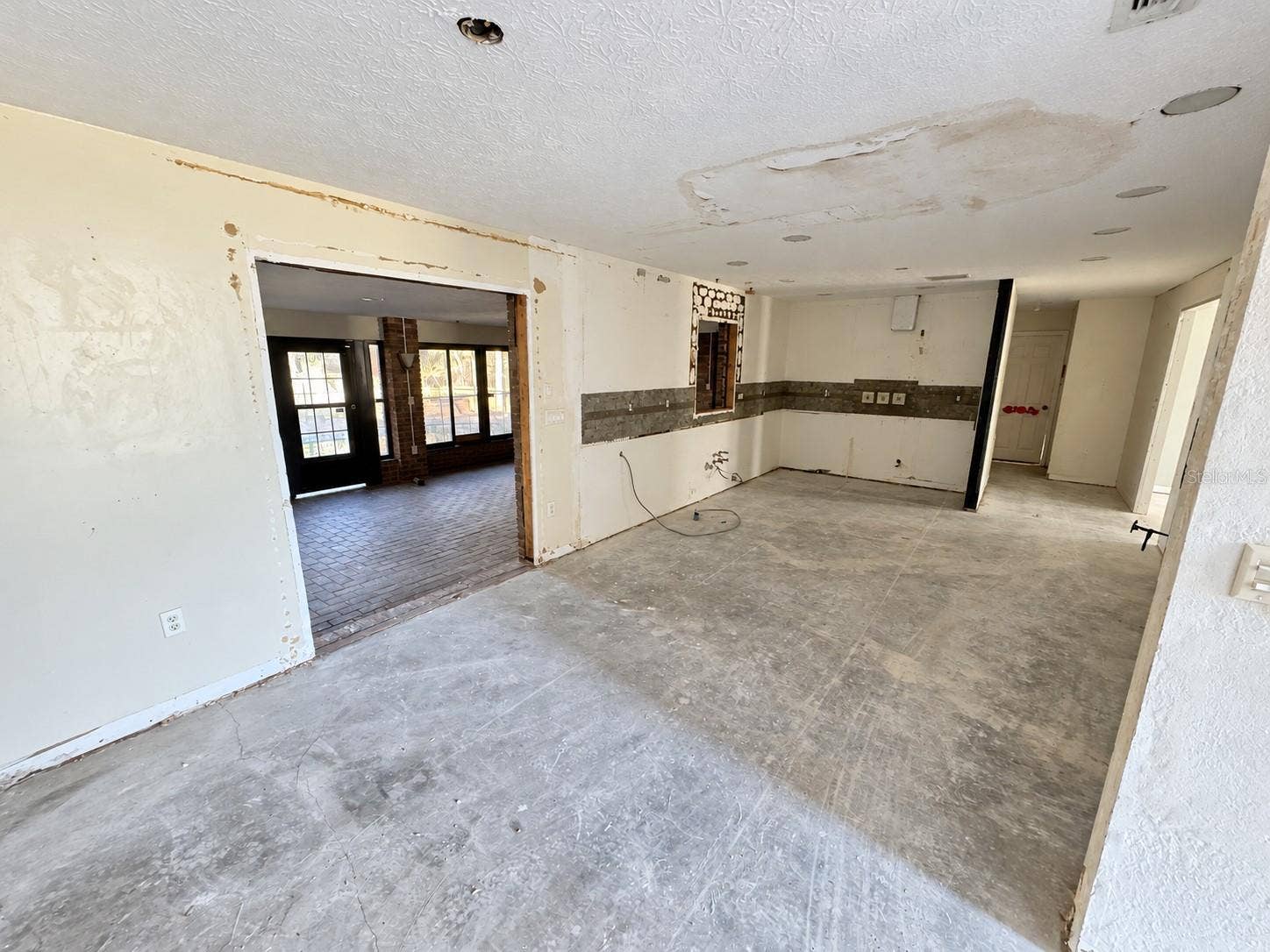 5385 SUWANNEE ROAD, Spring Hill, FL 34607 Kitchen