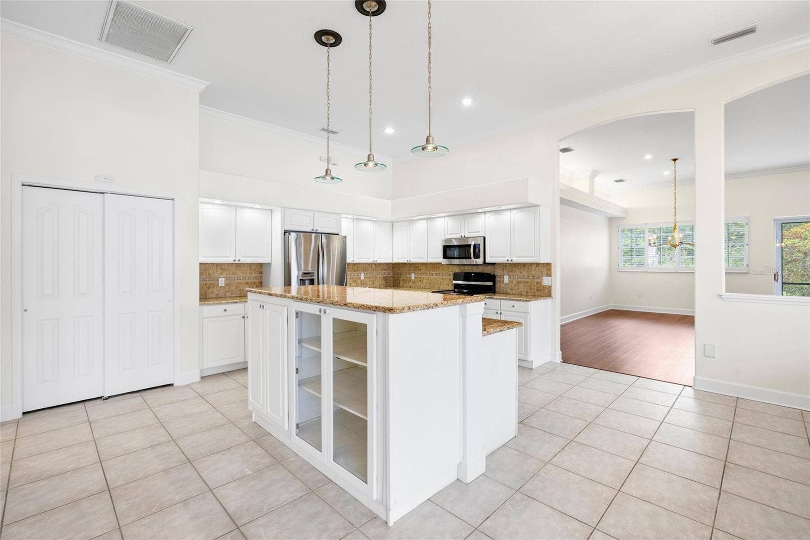 12009 BREWSTER DRIVE, Tampa, FL 33626 12009 BREWSTER DRIVE, Tampa, FL 33626
