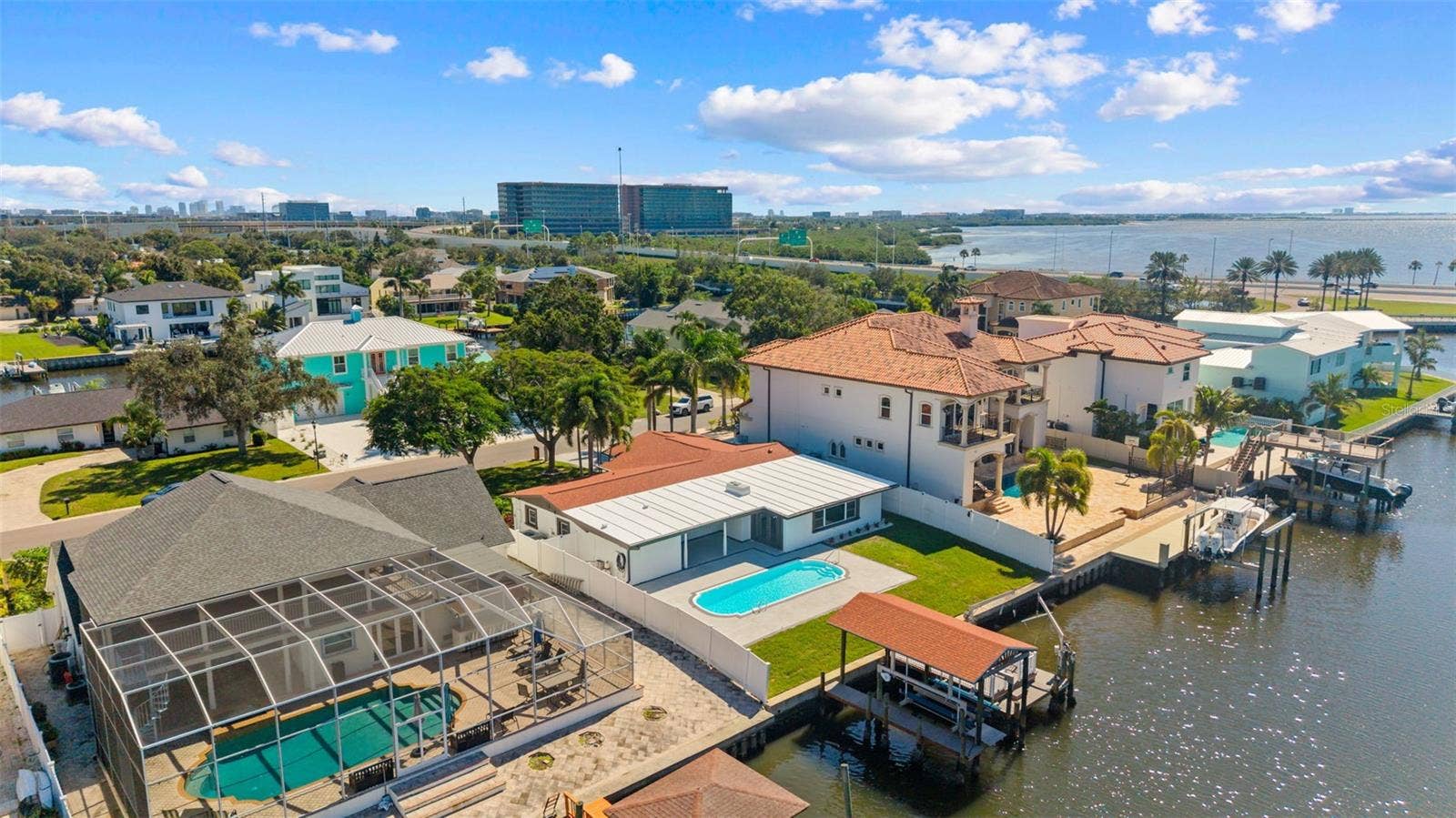 3912 FONTAINEBLEAU DRIVE, Tampa, FL 33634