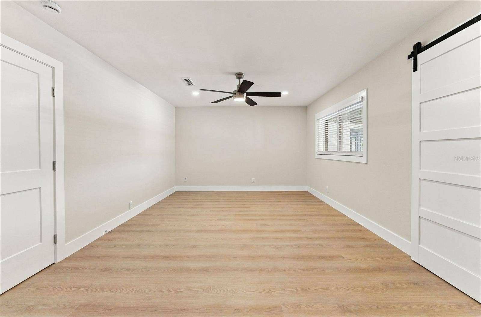 3912 FONTAINEBLEAU DRIVE, Tampa, FL 33634