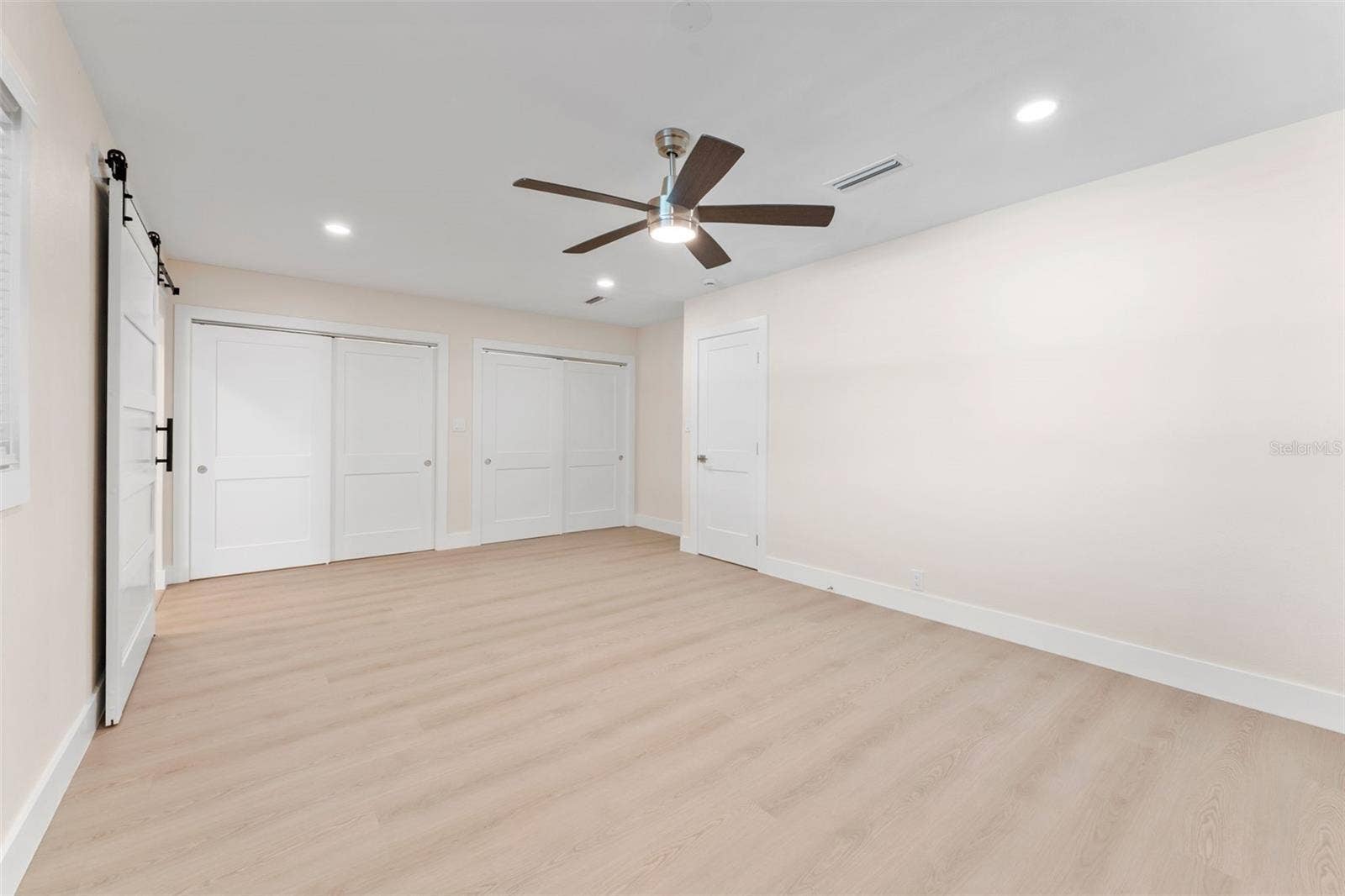 3912 FONTAINEBLEAU DRIVE, Tampa, FL 33634