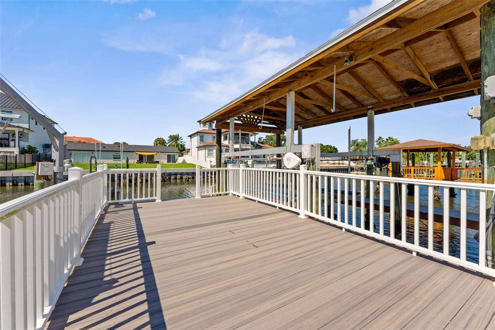 3912 FONTAINEBLEAU DRIVE, Tampa, FL 33634