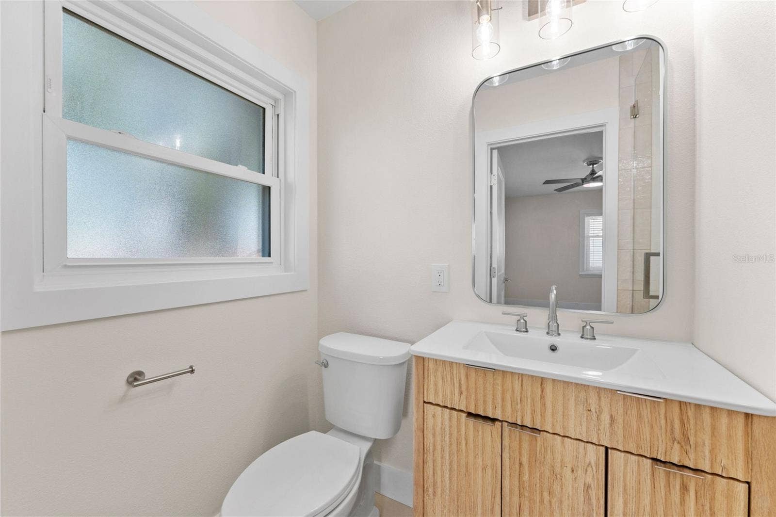 3912 FONTAINEBLEAU DRIVE, Tampa, FL 33634