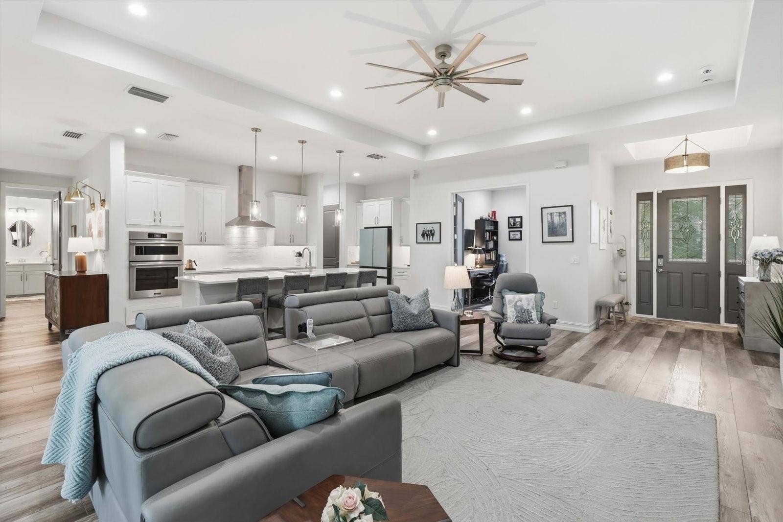 4477 MAJESTIC HILLS LOOP, Brooksville, FL 34601 Living Room