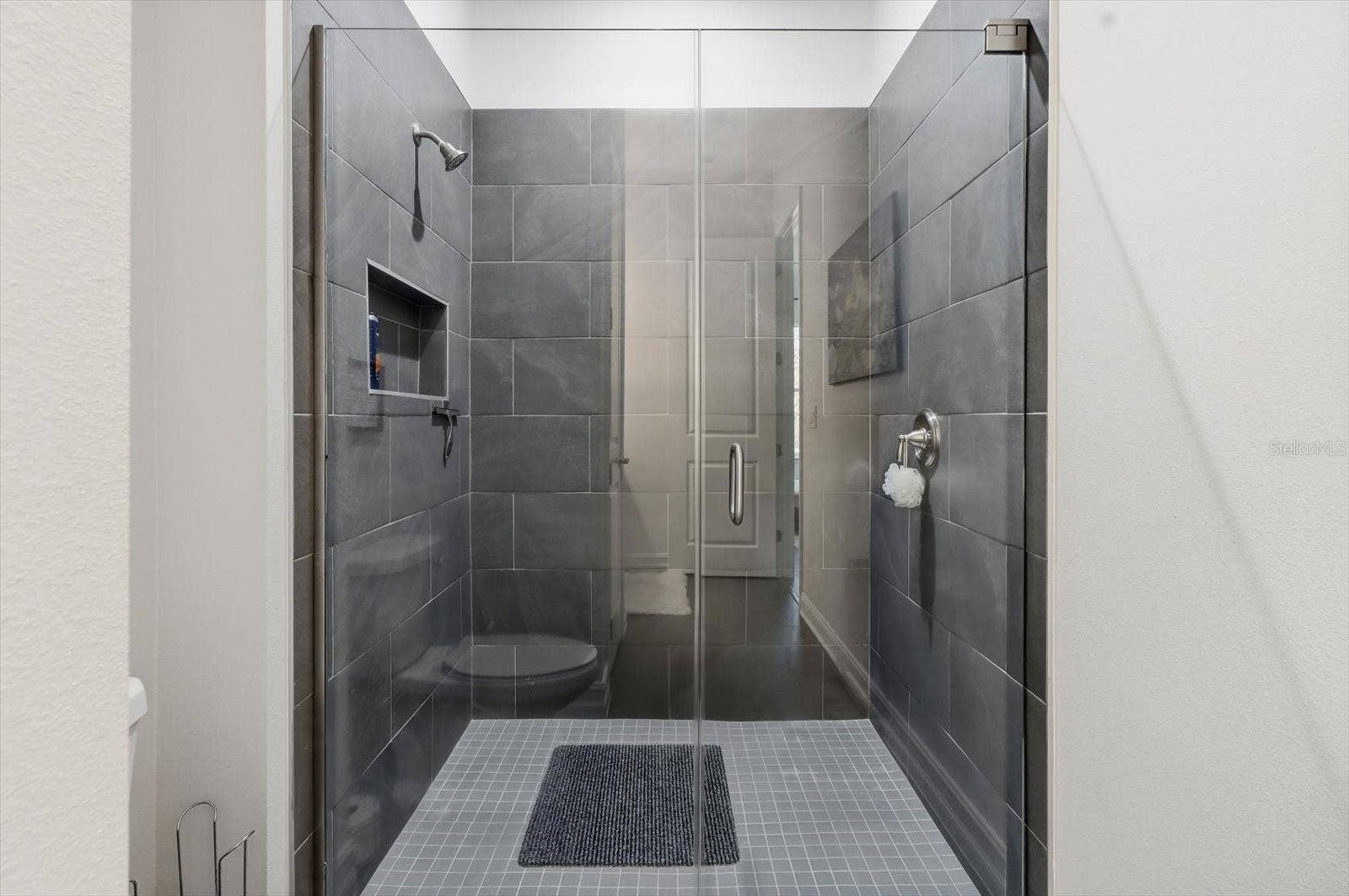 4477 MAJESTIC HILLS LOOP, Brooksville, FL 34601 Guest Bath